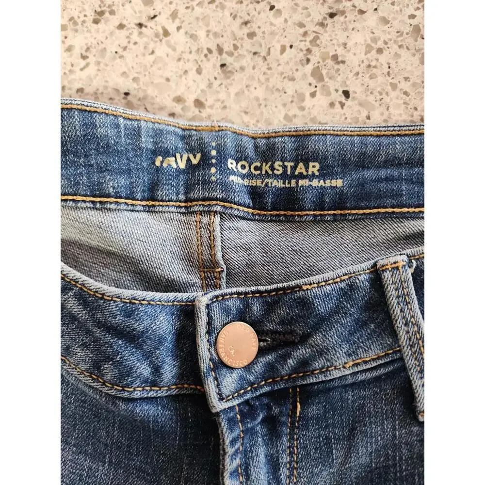 Jeans - Picture 5 of 9